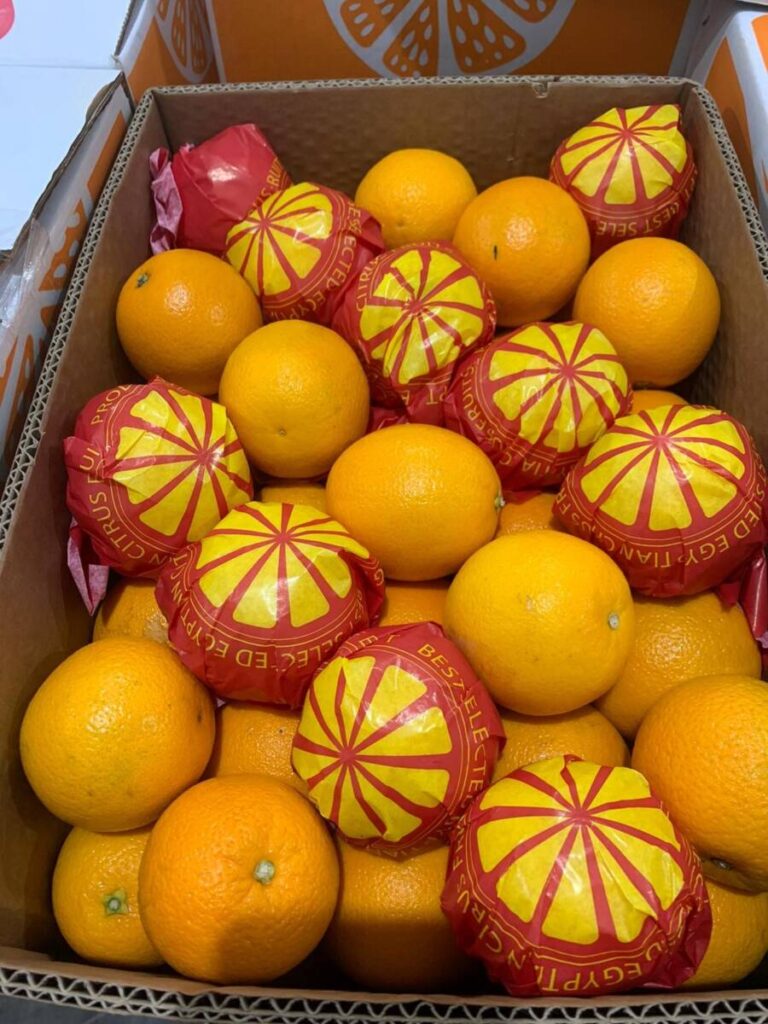 Box of Juicing Oranges Approx count 88 The Northampton Grocer